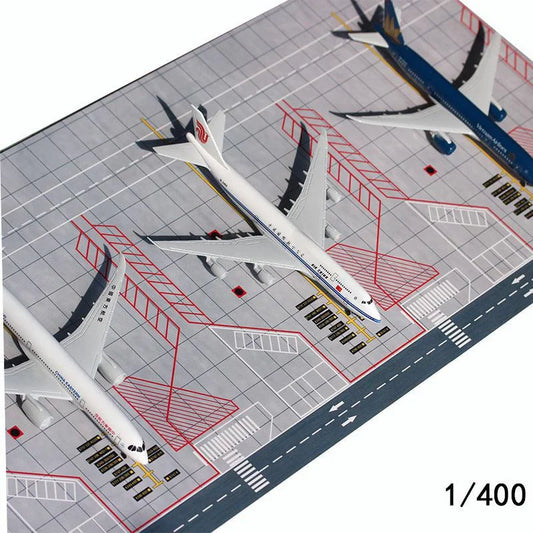 Scale 1/400 Airport Passenger Aircraft Runway Model PVC Parking Apron