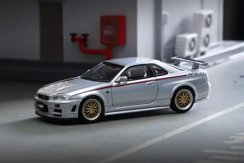 Stance Hunters SH 1:64  Skyline R34 GTR Z Tune Nismo Livery Diecast