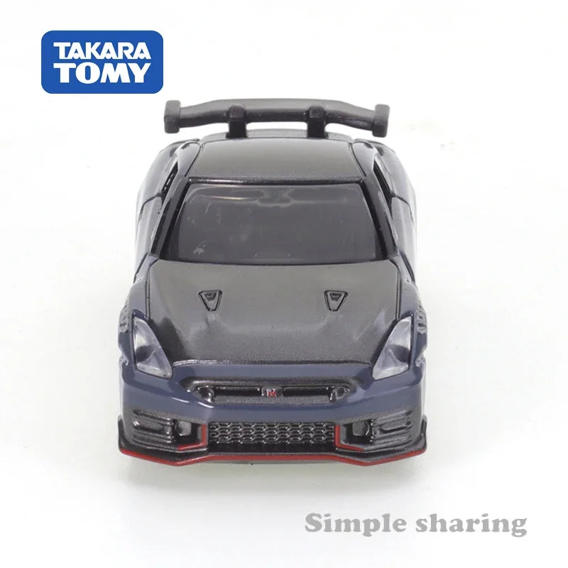 Takara Tomy No.60 Nissan GT-R Nismo (Box)  (Tomica) 1/62 Diecast