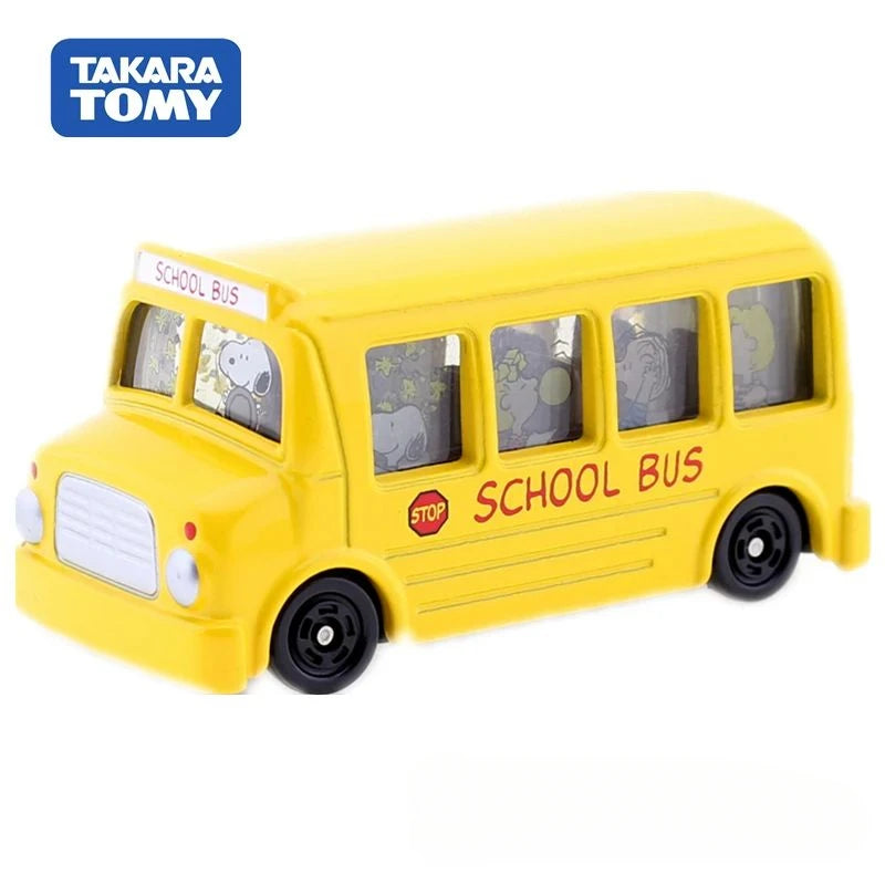 TAKARA TOMY Tomica NO.154 Snoopy School Bus Alloy Car Dream Series