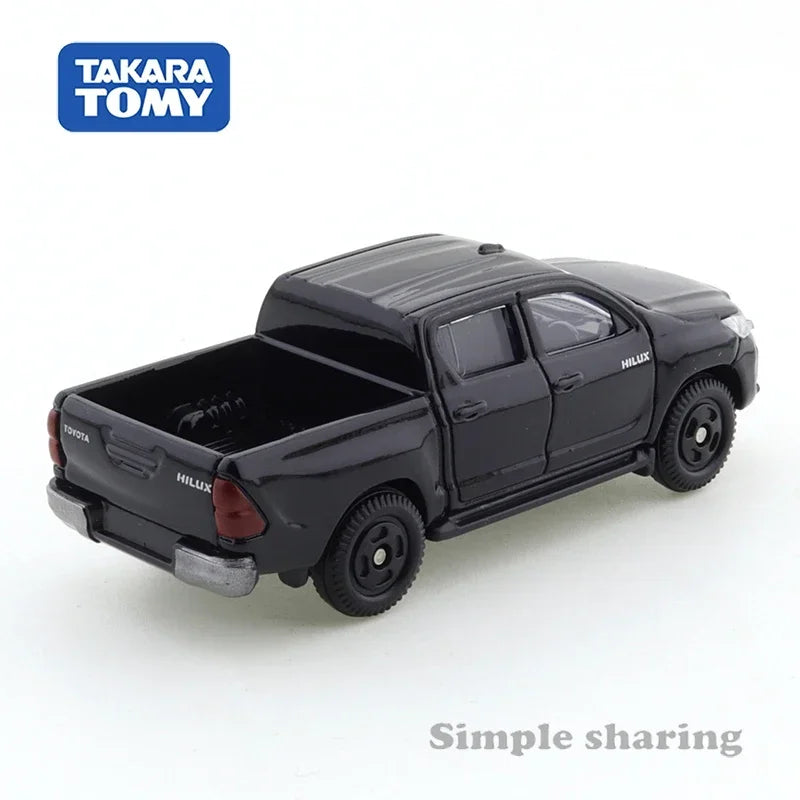 Takara Tomy Tomica No.67 Toyota Hilux 1/70 Diecast Metal Model