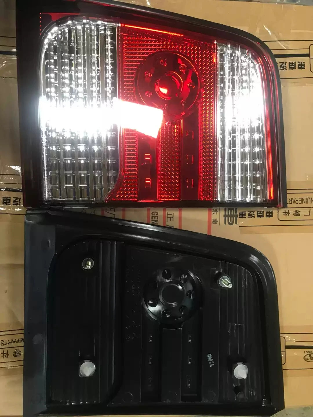 Tail light assembly for Mitsubishi Delica rear lamp driving Reverse