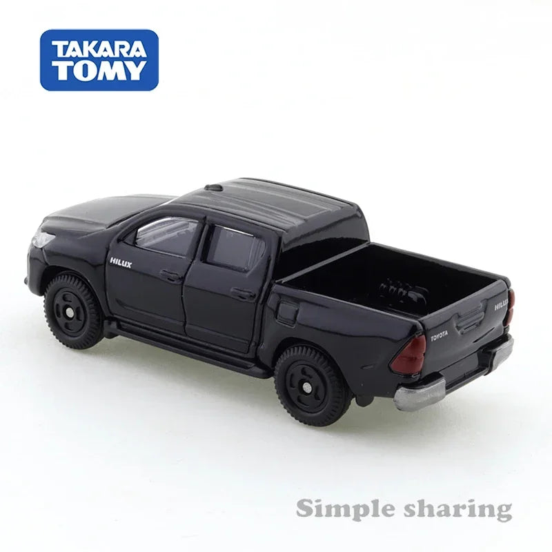 Takara Tomy Tomica No.67 Toyota Hilux 1/70 Diecast Metal Model