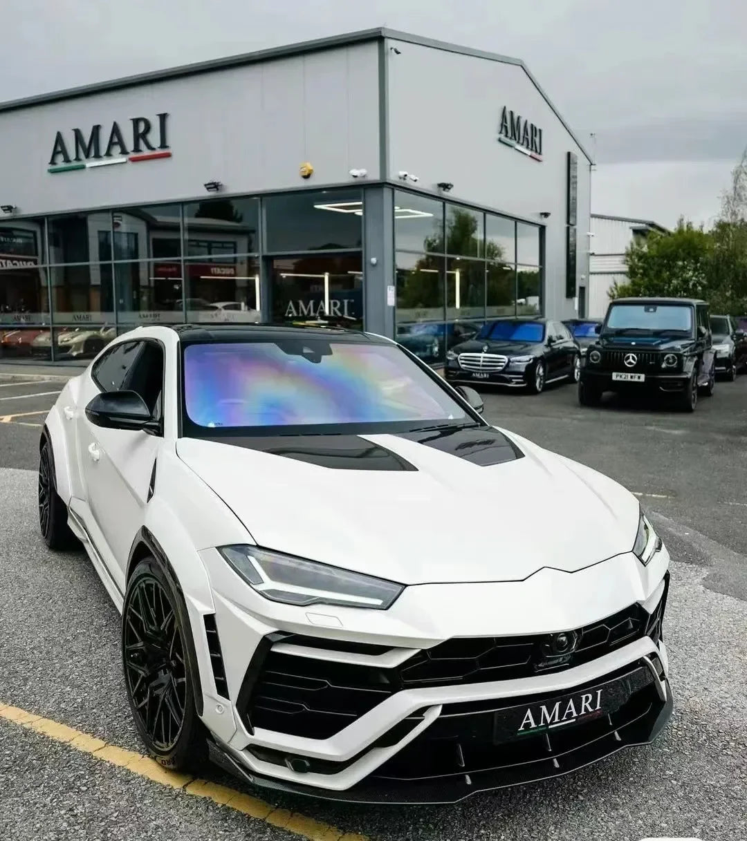 1016 Style Wide Body Kit for Lamborghini urus Carbon fiber body kit