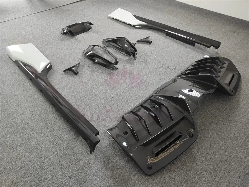 Used for Ferrari SF90 body kit dry carbon fiber OEM style rear