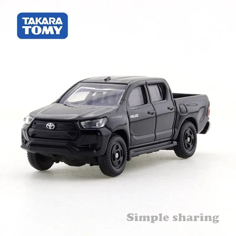 Takara Tomy Tomica No.67 Toyota Hilux 1/70 Diecast Metal Model